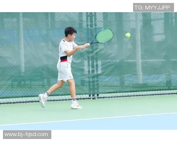 深圳网球队进攻战术解析：深度剖析网球技术与团队配合的完美结合