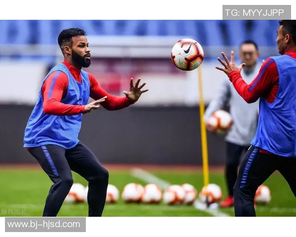 重庆篮球队实力引发热议球迷对其表现与前景的看法分析